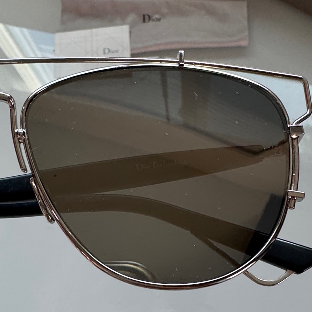 Dior Technologic Aviator Sunglasses - full inclusion - great gift!! - Picture 4 of 12